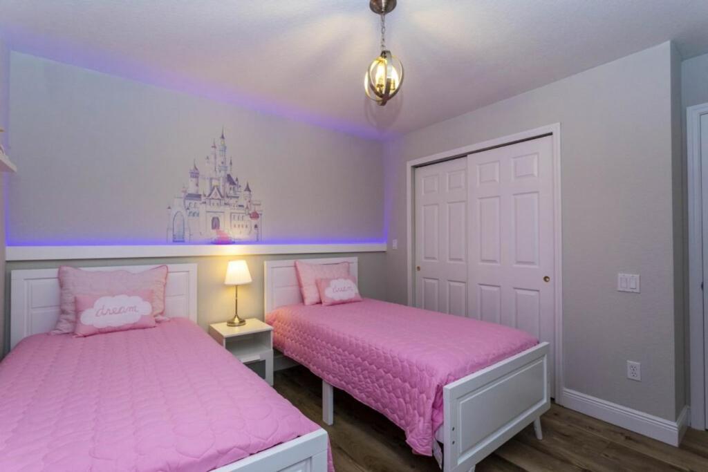 6 Bedrooms Pool And Game Room - 2 Miles To Disney 7817 Orlando Extérieur photo